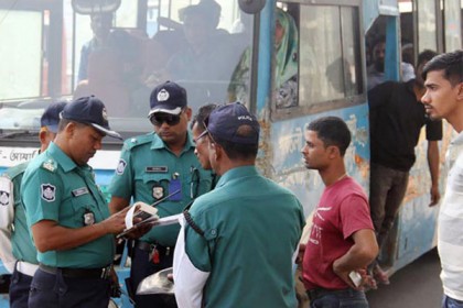 আজ থেকে দেশব্যাপী ‘ট্রাফিক পক্ষ’ শুরু