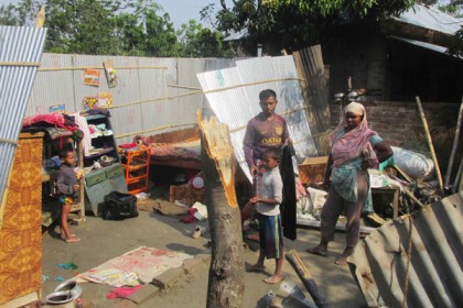 দিনাজপুরে কালবৈশাখী ঝড়ে ব্যাপক ক্ষতি 


