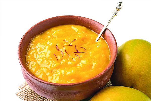 ত্বকচর্চায় মৌসুমি আম