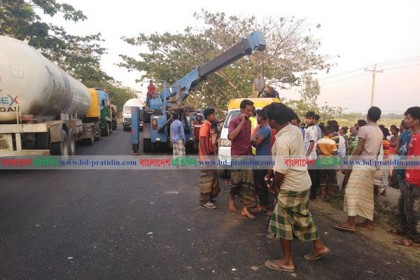 সিরাজগঞ্জে সড়ক দুর্ঘটনায় নিহত ১, আহত ২