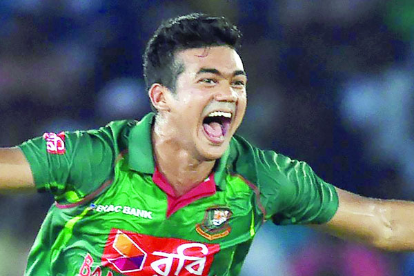 বোলিংয়েই জবাব তাসকিনের