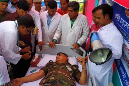 স্বাস্থ্যসেবা উপলক্ষে ওসমানীতে স্বেচ্ছায় রক্তদান