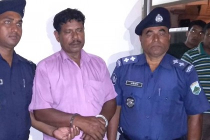 বাগাতিপাড়ায় ছাত্রীকে যৌন নিপীড়নের অভিযোগে শিক্ষক গ্রেফতার
