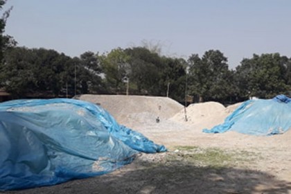 দেবীগঞ্জে আলমারির বিনিময়ে ঠিকাদার পেলেন খেলার মাঠ! 

