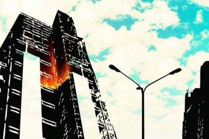 চট্টগ্রামের মোমিন রোডে রেস্টুরেন্টে আগুন