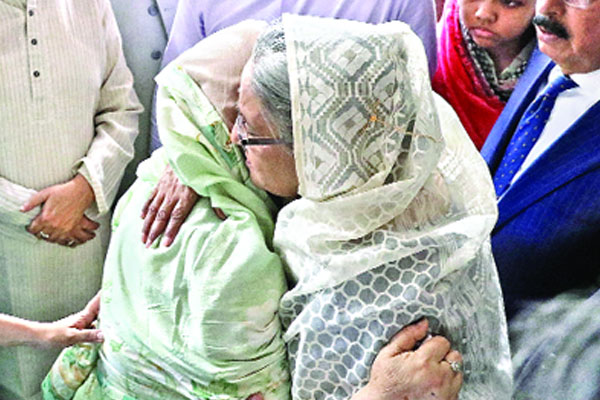 অস্বাভাবিকতা দেখলে জানান