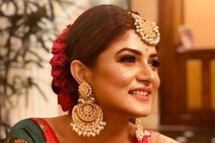 বিয়ের গুঞ্জনের মধ্যেই প্রথম ছবি শেয়ার করলেন শ্রাবন্তী!
