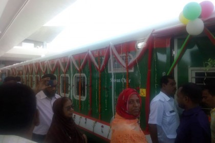 আসন না পেয়ে ফিরে গেলেন দুই নেতা