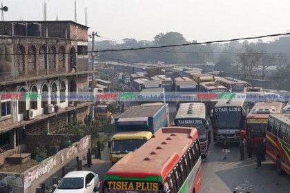 ঢাকা-চট্টগ্রাম মহাসড়কে ৩০ কিলোমিটার তীব্র যানজট