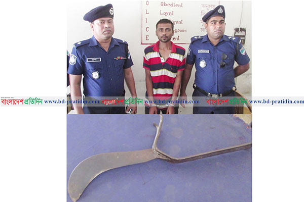 ঝিনাইদহে মা-নানীকে কুপিয়ে হত্যার আসামি গ্রেফতার