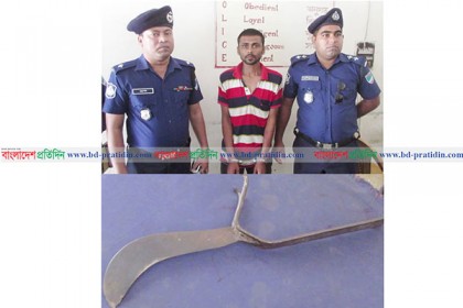 ঝিনাইদহে মা-নানীকে কুপিয়ে হত্যার আসামি গ্রেফতার