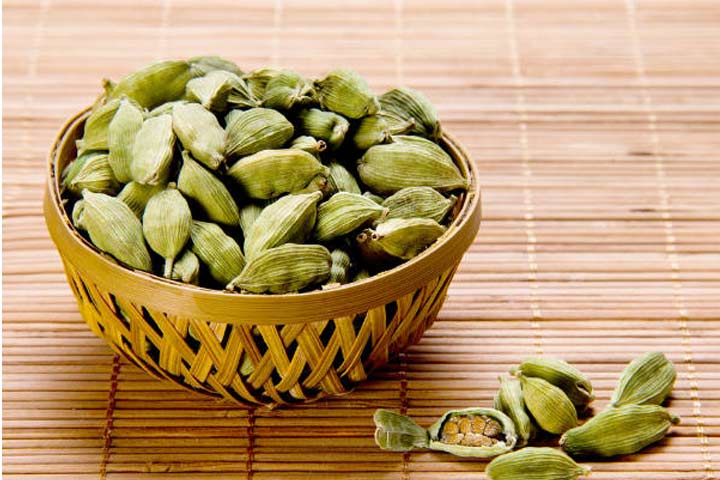 কিডনি সমস্যা দূর করে এলাচ 