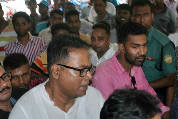 বরিশালে ইয়াবার দুই মামলায় আওয়ামী লীগের সাংগঠনিক সম্পাদক কারাগারে
