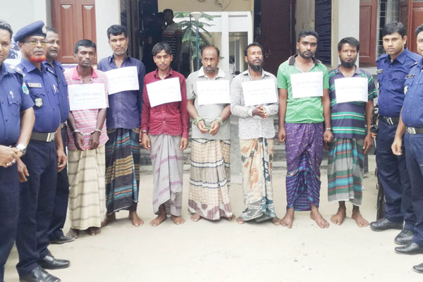 শেরপুরে চরমপন্থী দলের ১০ সদস্য গ্রেফতার

