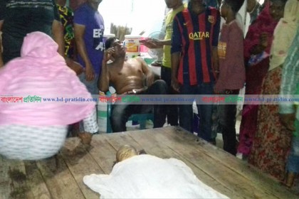 ইজিবাইকের ধাক্কায় শিশুর মৃত্যু 