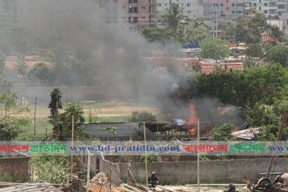 মোহাম্মদপুরের জঙ্গি আস্তানায় ‘আগুন’
