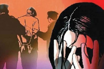 নোয়াখালীতে ৮ম শ্রেনীর ছাত্রীসহ ২ কিশোরী ধর্ষণ, গ্রেফতার ২
