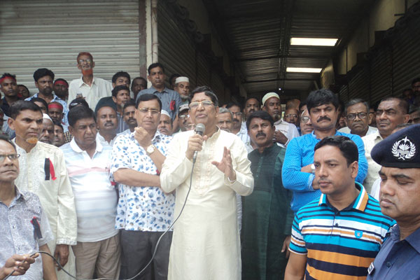 শ্রমিকের রক্ত-ঘাম থেকে পৃথিবীর যত উন্নয়ন: কৃষিমন্ত্রী

