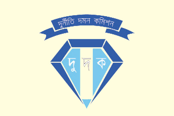 দুদকের ঝটিকা অভিযান
