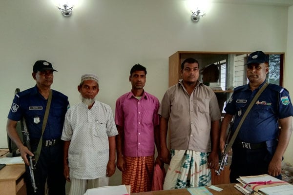 চাঁপাইনবাবগঞ্জে ভ্রাম্যমাণ আদালতে ৩ জনের কারাদণ্ড