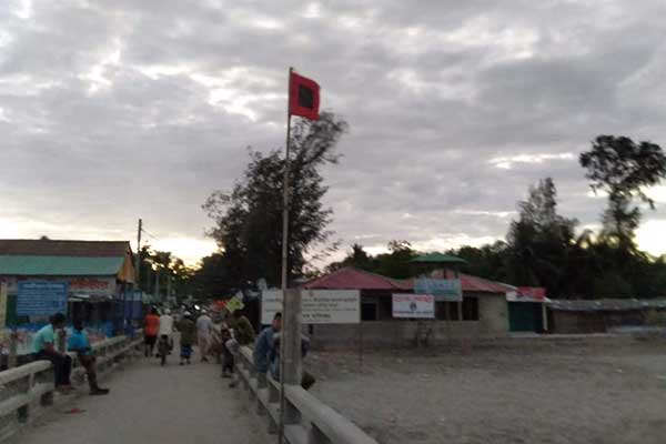 ঘূর্ণিঝড় ফণী মোকাবেলায় সেন্টমার্টিন ও রোহিঙ্গা ক্যাম্পগুলো নজরদারিতে 