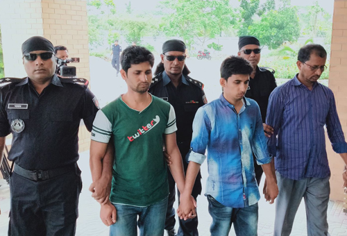 খুলনায় ৩ জঙ্গি আটক নিষিদ্ধ বই উদ্ধার