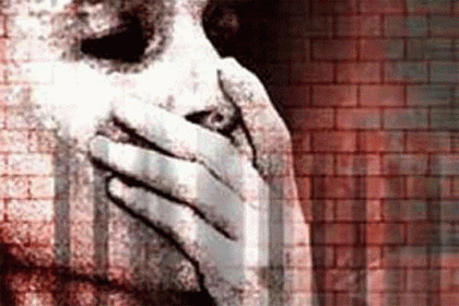 নিজের প্রেমিকের 'জঘন্য কাজ' সামনে আনলেন প্রেমিকা 
