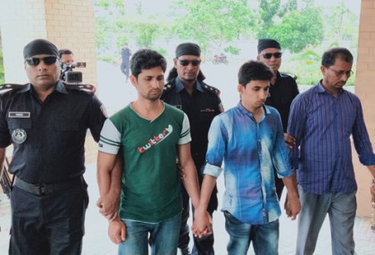 খুলনায় ৩ জঙ্গি আটক নিষিদ্ধ বই উদ্ধার