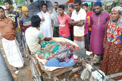 বাগেরহাটে ঝড়ে গাছের ডাল ভেঙে গৃহবধূ নিহত