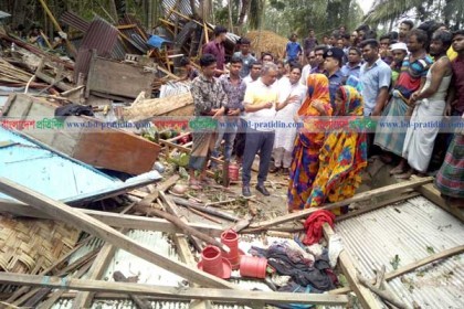 নোয়াখালীতে ফণীর তাণ্ডবে নিহত ২, আহত অর্ধশতাধিক 
