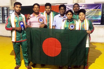 কুস্তিতে বাংলাদেশের তিন স্বর্ণ