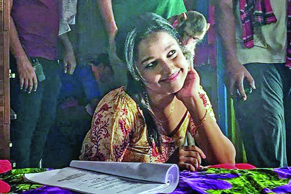 অমিতাভ রেজার ‘নাইমার রঙ’-এ নভেরা