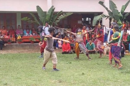 নেত্রকোনায় গারোদের ওয়ানগালা শেষে দেওলি উৎসব 