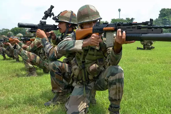 ভয়াবহ যুদ্ধের প্রস্তুতি ভারতের, সতর্ক পাকিস্তান