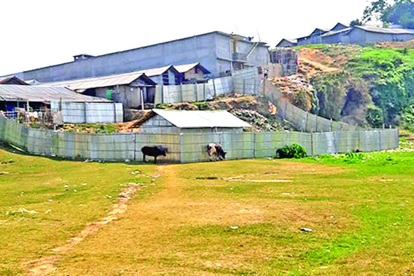 বায়েজিদে জবরদখল চলছেই বাদ যাচ্ছে না পাহাড়ও