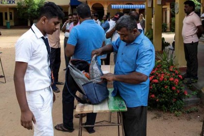 শ্রীলঙ্কায় ‘পুনরায় হামলার আশঙ্কার’ মধ্যেই খুলেছে স্কুলগুলো
