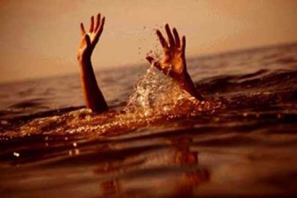 গাইবান্ধায় নৌকাডুবিতে ১ জনের মৃতদেহ উদ্ধার, নিখোঁজ ৪