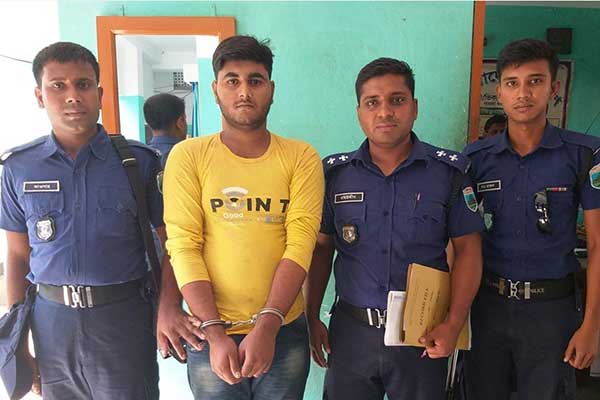 'খুন হওয়া' যুবক ৮ মাস পর জীবিত আটক