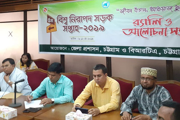 পাঠ্যবইয়ে ট্রাফিক আইন অন্তর্ভুক্ত করা জরুরি

