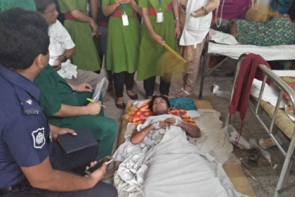 পাবনায় গৃহবধূকে পুড়িয়ে হত্যাচেষ্টা 

