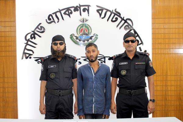 বরগুনায় কন্ঠশিল্পী গণধর্ষণ মামলার আসামি ঢাকায় গ্রেফতার