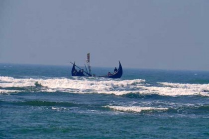 ২০ মে থেকে বঙ্গোপসাগরে মাছ ধরা নিষিদ্ধ