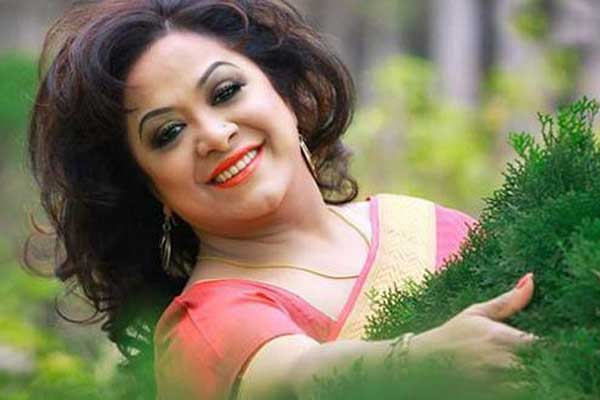 'প্রেম বিলাসী' অরুণা বিশ্বাস!