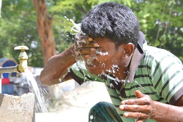 রাজশাহীতে তীব্র গরমে জনজীবনে অস্বস্তি