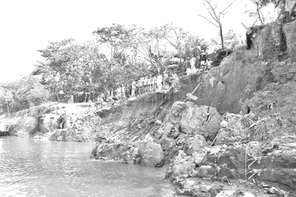কালনী-কুশিয়ারায় বিলীন জনপদ