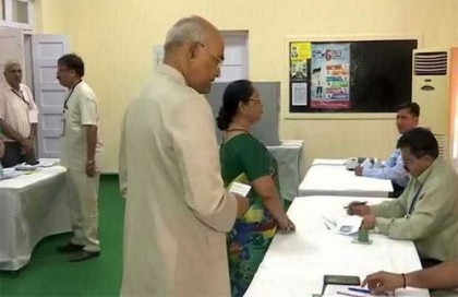 ভোট দিলেন রাষ্ট্রপতি রামনাথ কোবিন্দ, বিরাট কোহলি, গম্ভীর 