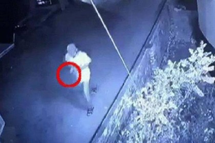 ভাইকে না পেয়ে বোনকে খুন: শাহ আলমের দুই হাতে ছিল দুটি পিস্তল