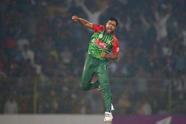 কপাল খুলছে রাহীর