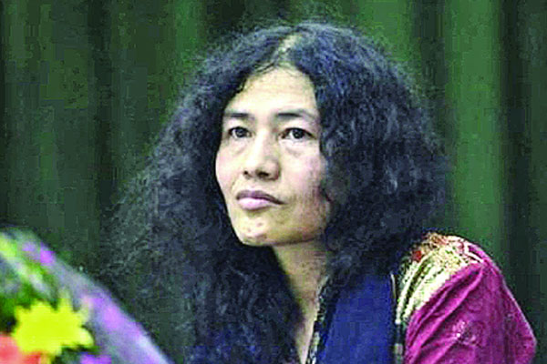 ‘মা দিবসে’ যমজ সন্তান শর্মিলার