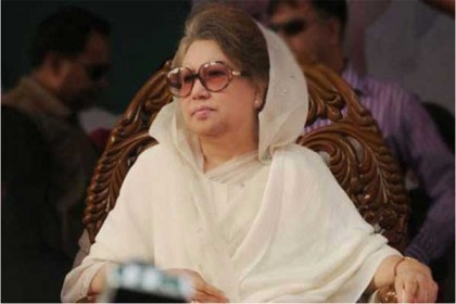 'নিয়মিত রোজা রাখছেন খালেদা'